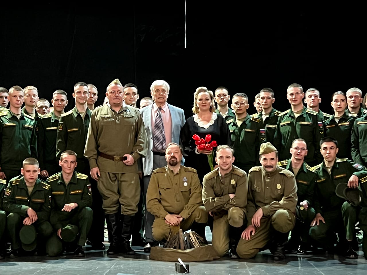 Артисты Театра Армии поздравил с юбилеем  Военную академию РХБЗ имени Маршала Советского Союза С.К. Тимошенко