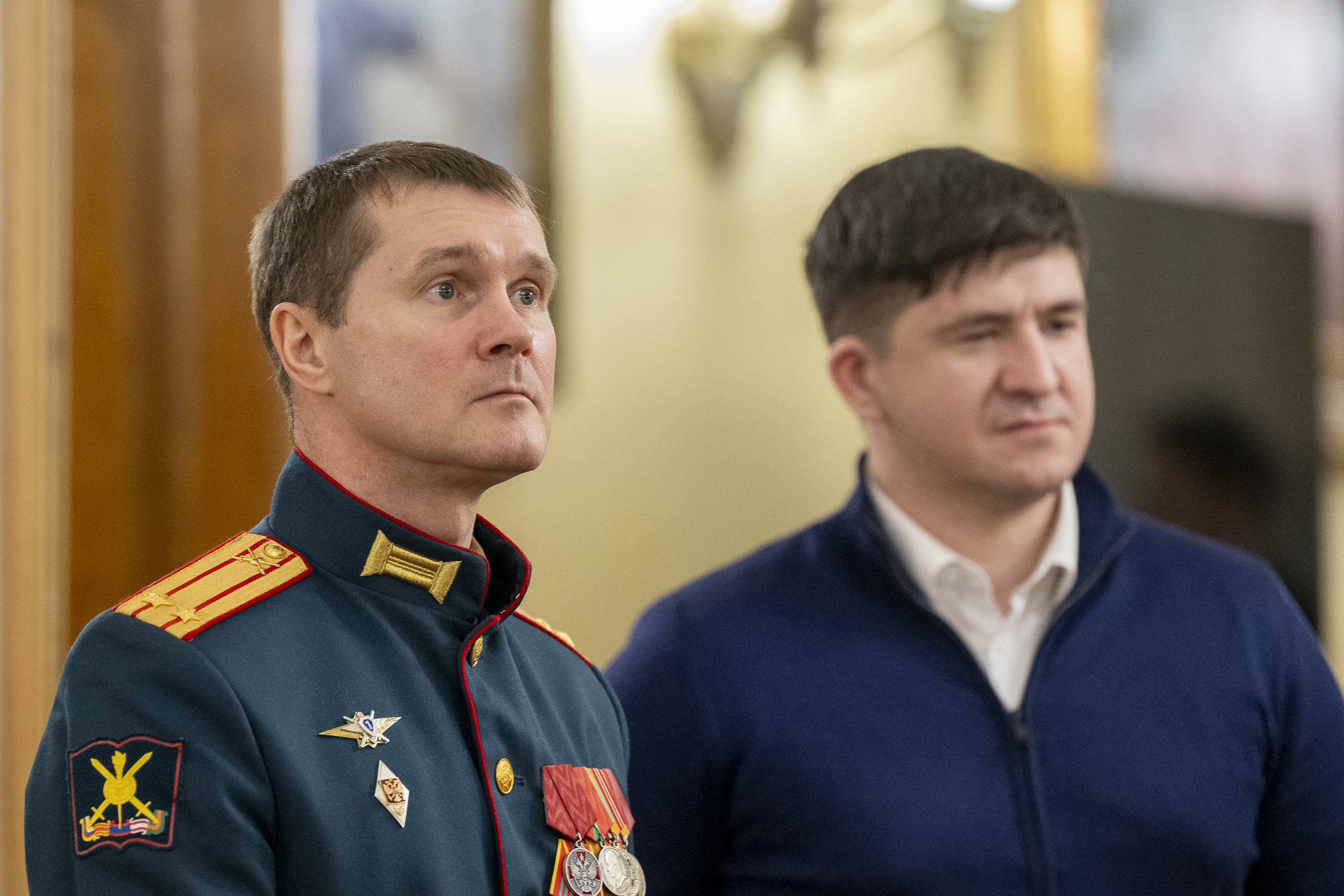 «Клуб своих» в Театре Армии: ветеранам специальной военной операции и их семьям показали спектакль «Русланова»