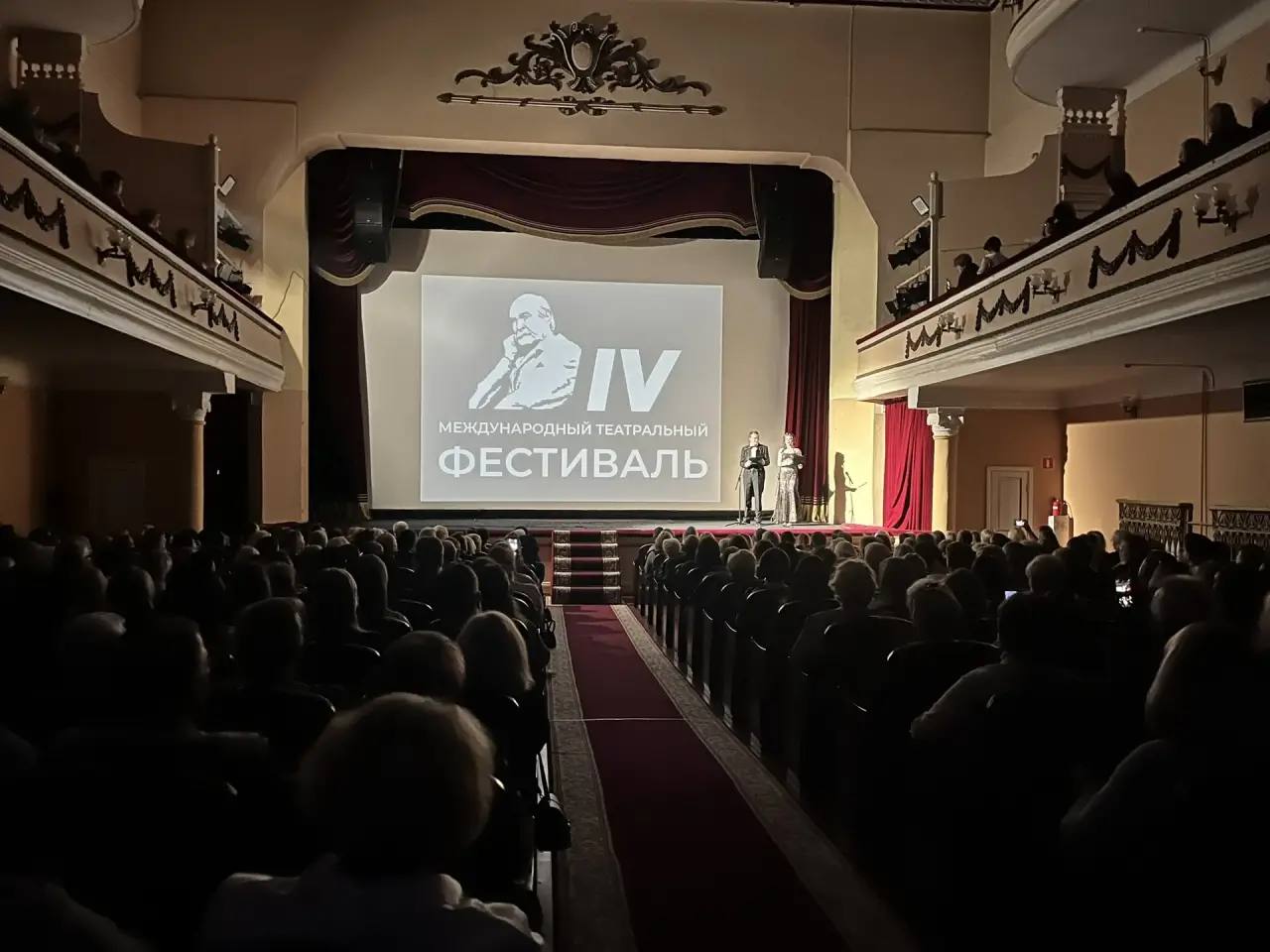 Театр Армии в Мичуринске на родине народного артиста СССР Владимира Зельдина Театр Армии в Мичуринске на родине народного артиста СССР Владимира Зельдина